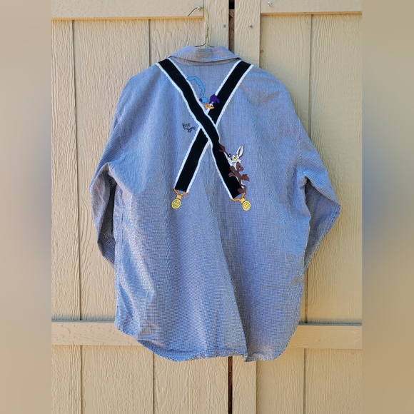 Warner Brothers Looney Tunes Button Down Shirt - Picture 3 of 11